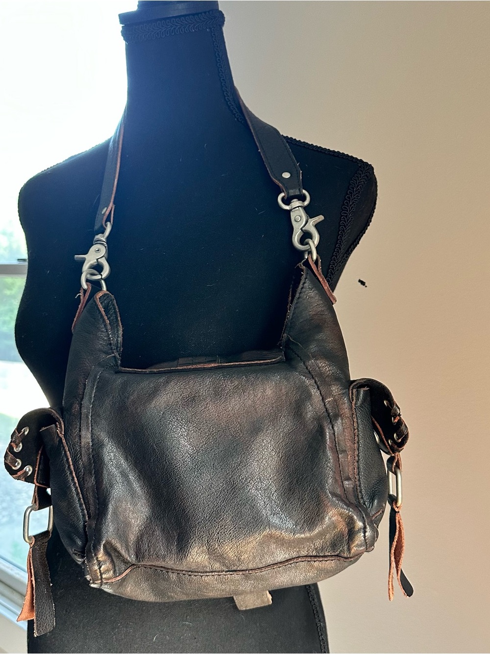 We The Free Baby Leigh Distressed Tote - Aged Graphite - Picture 8 of 11